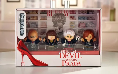 Fisher-Price presenta el set de Little People que viste El Diablo Viste a la Moda en la pasarela