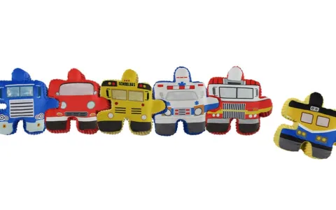 Los niños pueden jugar, abrazar y conectarse con los nuevos peluches de Pluzzles