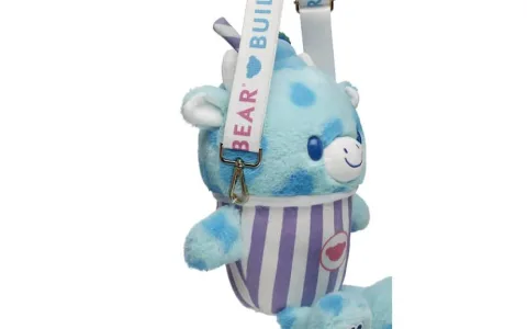 Build-A-Bear combina estilo y peluches con bolsos de mano