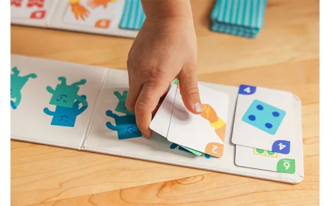 Fortalece las habilidades matemáticas de los niños con los últimos juegos de conteo de Lovevery