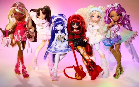 Las muñecas MGA Mirror Mi realmente brillan en la nueva canción y videoclip