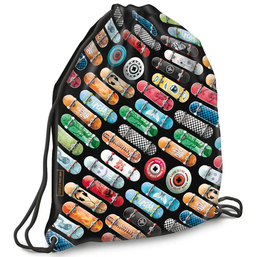 imagen de Ars Una: Rollin Mania mochila de deporte negra con diseño de patineta 32x42cm 1