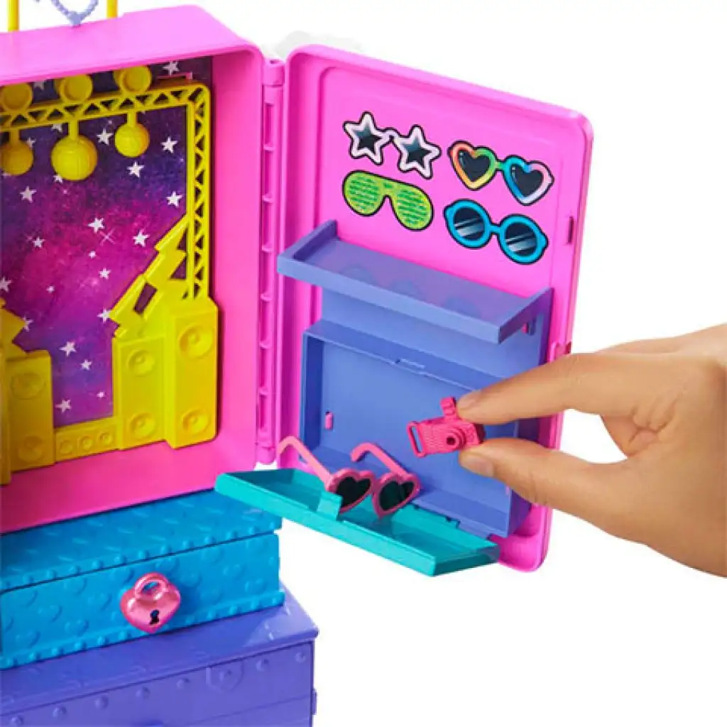 imagen de Barbie: Conjunto de reino de juegos extravagante para mascotas - Mattel 3