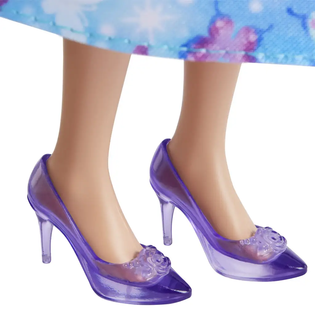 imagen de Barbie Dreamtopia: Muñeca princesa con vestido de mariposas azules - Mattel 4