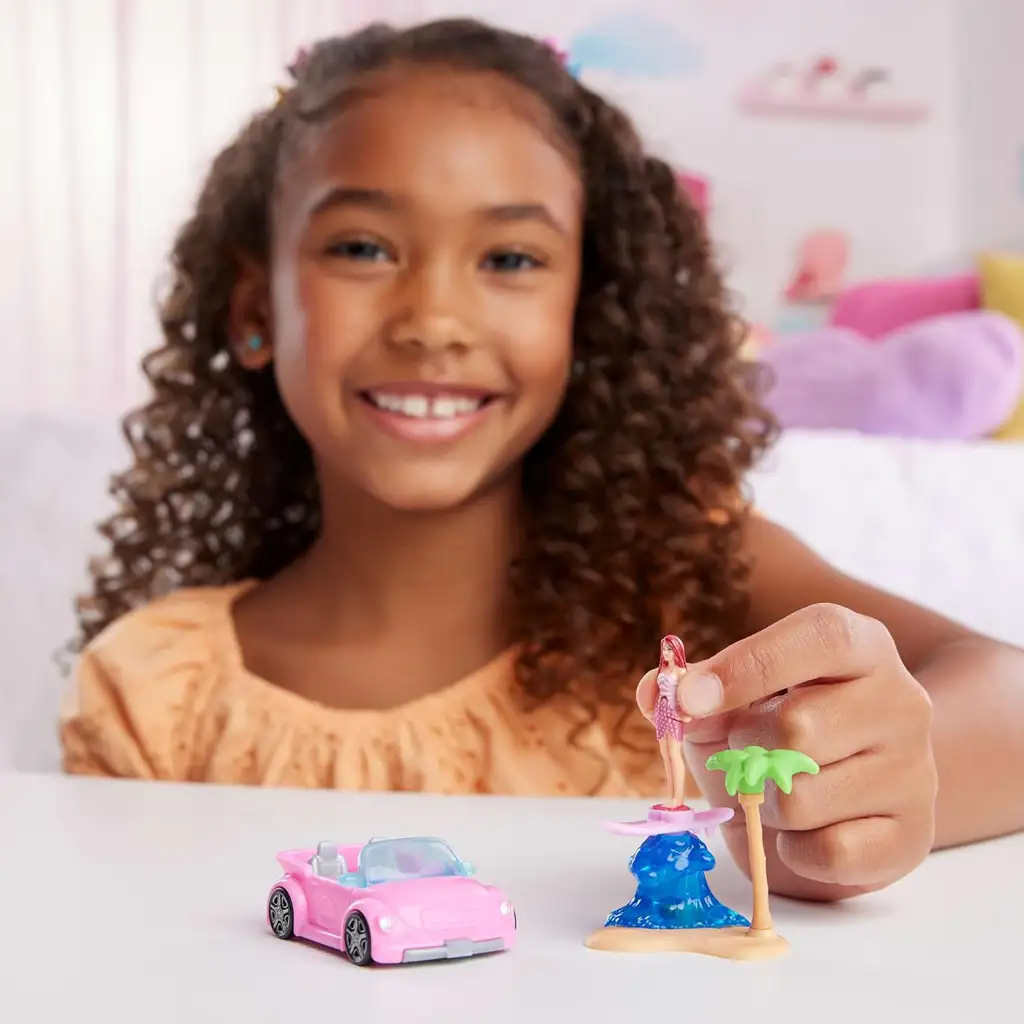 imagen de Barbie: Mini BarbieLand vehículo - Cabriolet -Mattel 3
