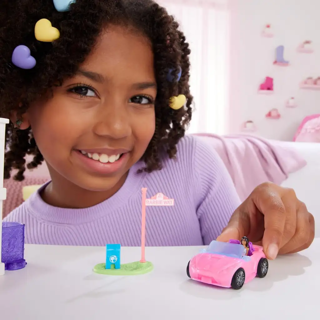imagen de Barbie: Mini BarbieLand vehículos - Set de coche de ensueño - Mattel 4