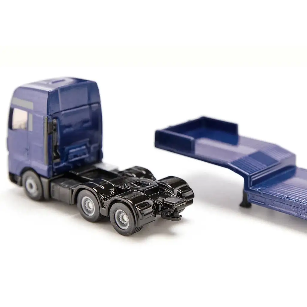 imagen de Camión SIKU MAN con tractor JCB 1/87 2