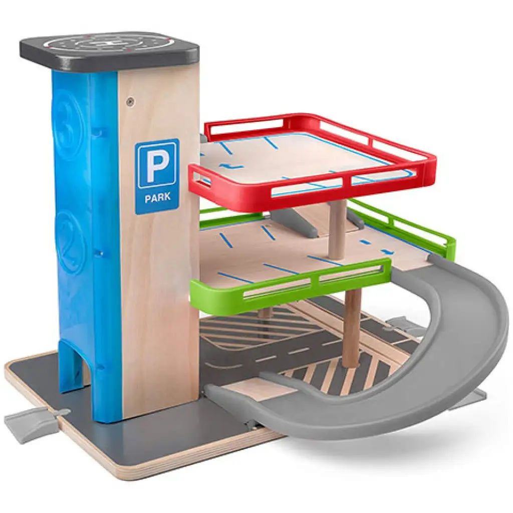 imagen de Casa de estacionamiento de madera con ascensor 1