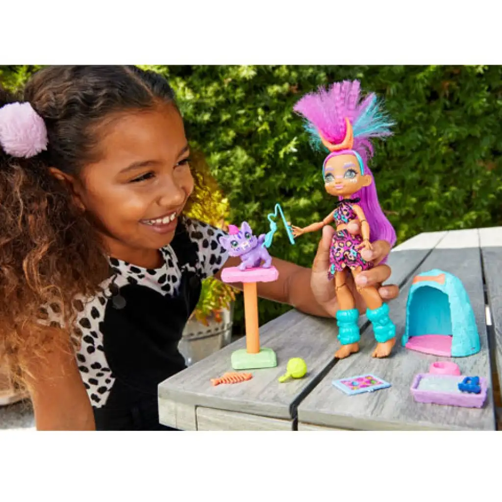 imagen de Cave Club: Set de juego Roaralai con accesorios - Mattel 4