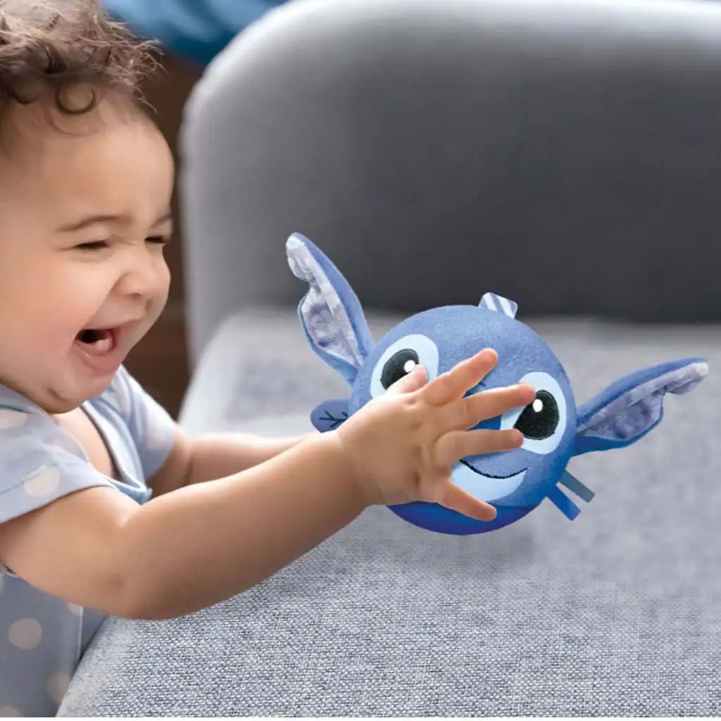 imagen de Clementoni Baby: Disney Baby figura de bola de peluche suave en cuatro versiones 1ud 4