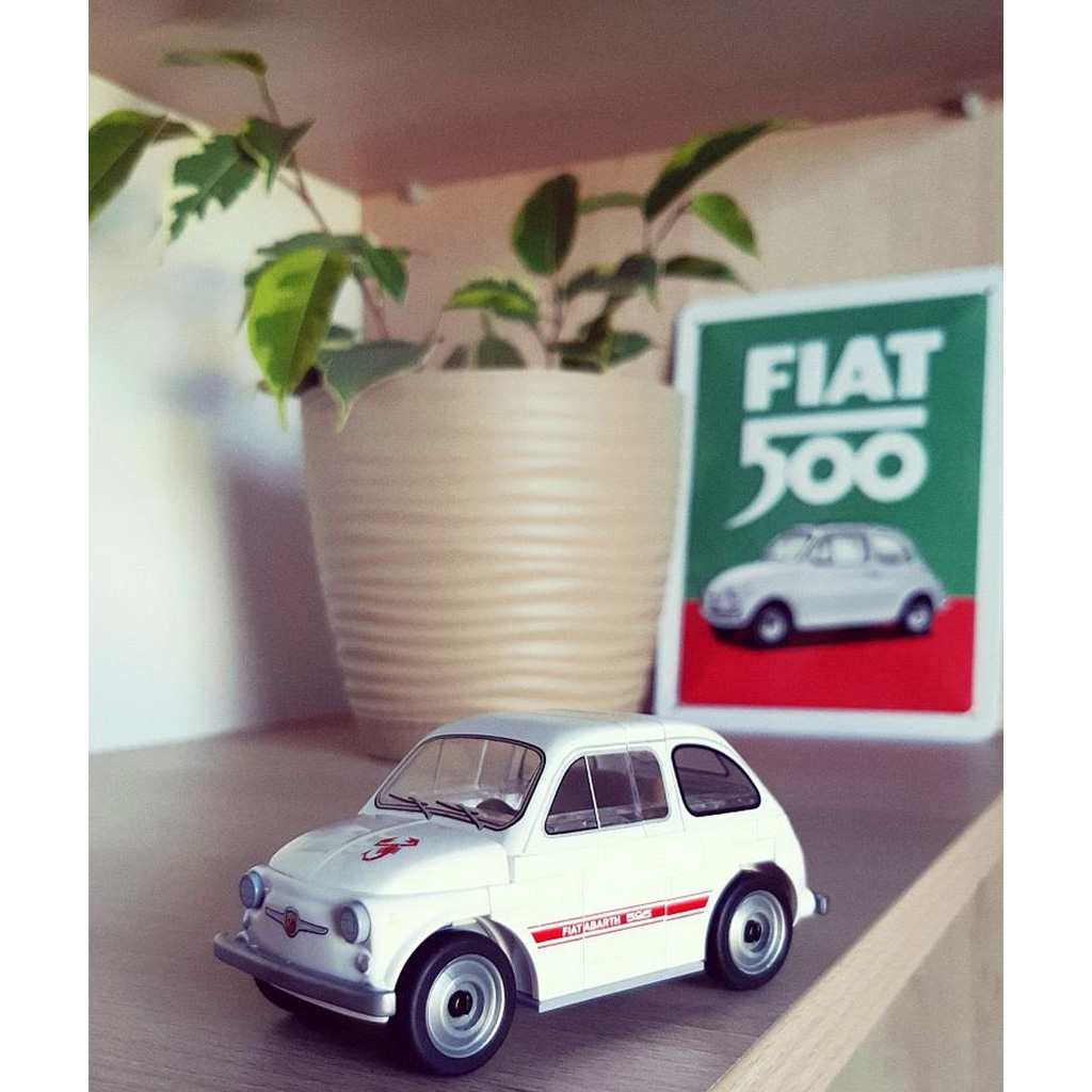 imagen de COBI: Fiat Abarth 595 juego de construcción (24524) 3