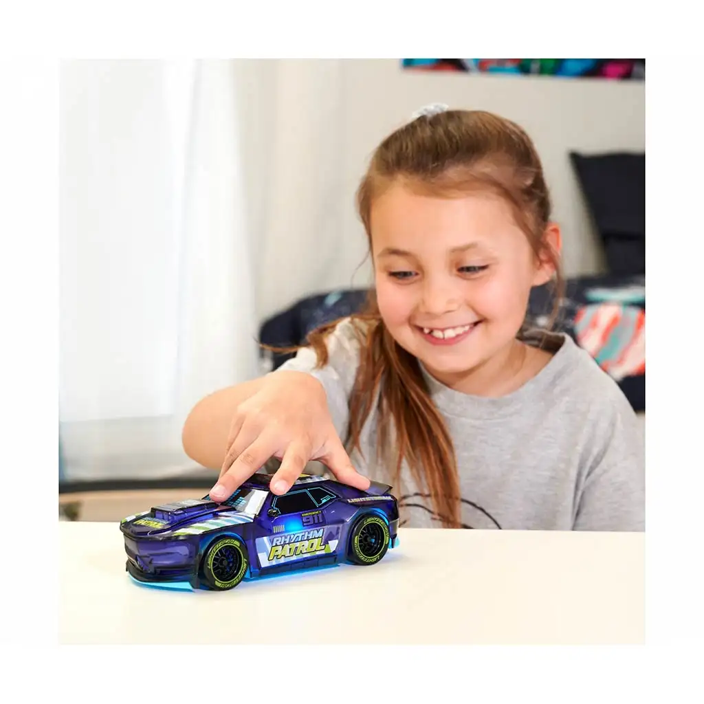 imagen de Coche patrulla Rhythm de 20 cm con luz y sonido - Dickie Toys 4
