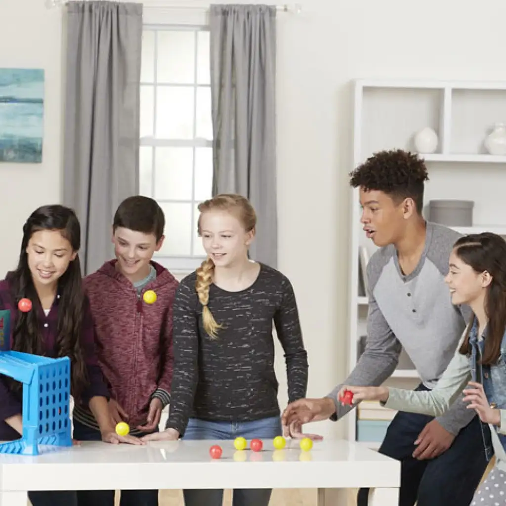imagen de Conecta 4 Shots juego de mesa - Hasbro 3