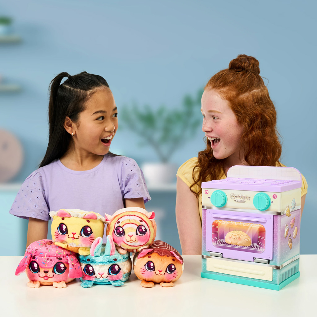 imagen de COOKEEZ Makery: Pequeño set de juego de horno con sorpresa de peluche 4