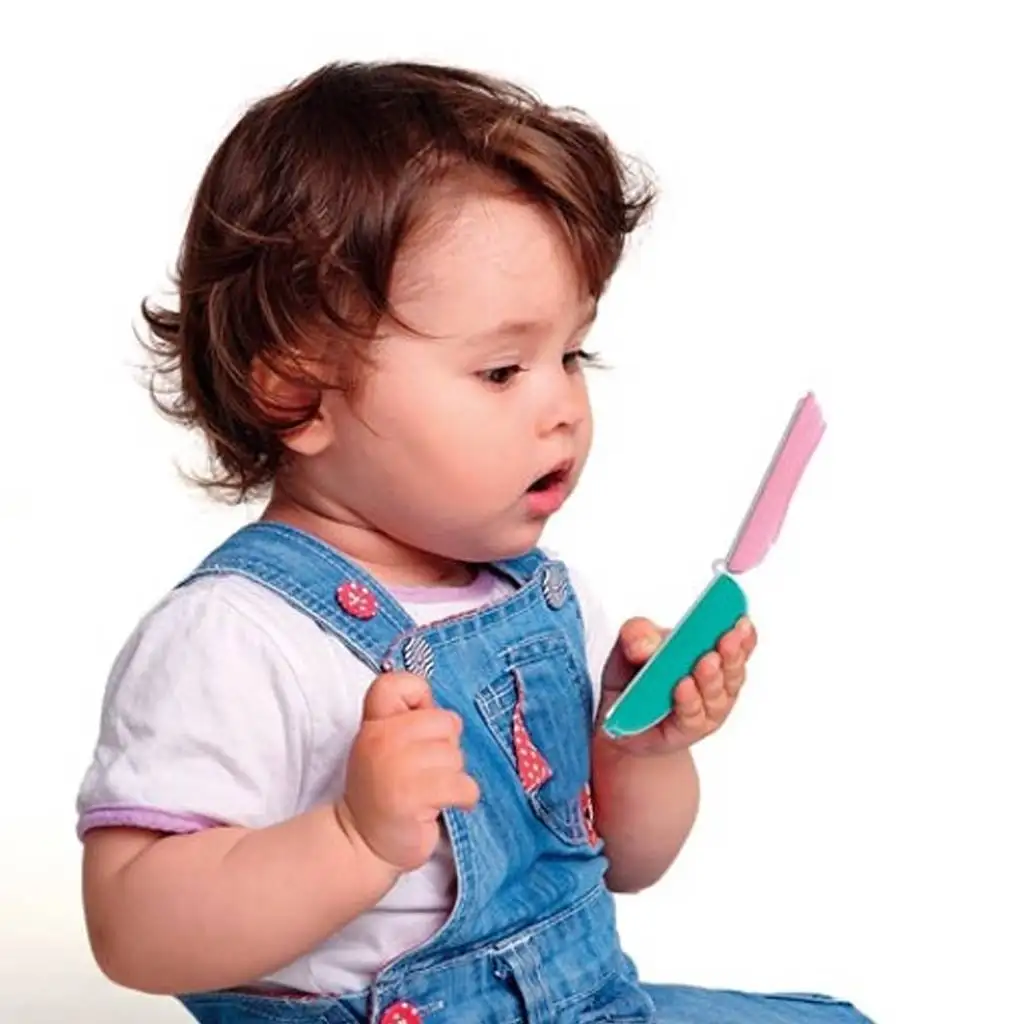 imagen de Disney Baby: teléfono de juguete Minnie Mouse - Clementoni 4