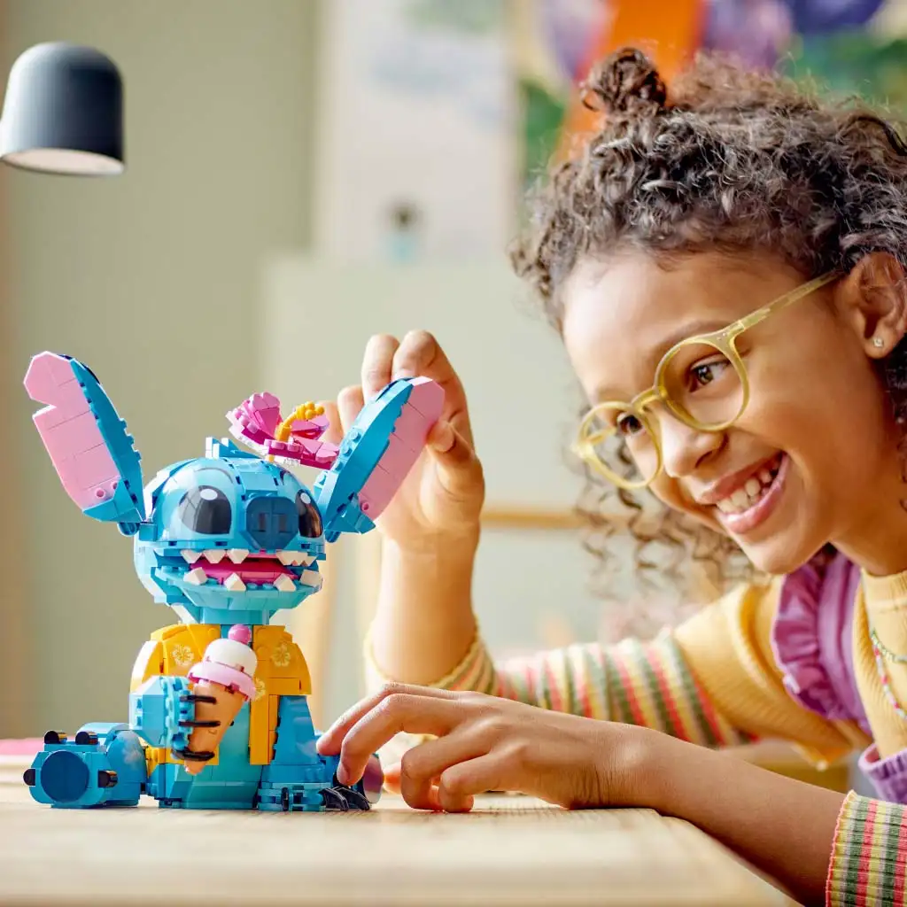 imagen de LEGO® Disney: Stitch (43249) 5