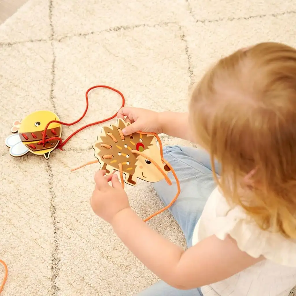 imagen de Eichhorn: Juguete de enhebrar con animales - Simba Toys 5