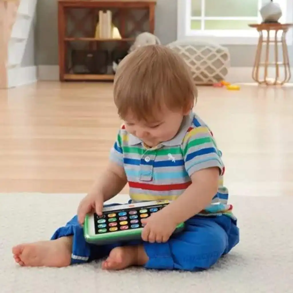 imagen de Fisher-Price: Ríe y Aprende tablet de aprendizaje edición 2024 (en español) - Mattel 3