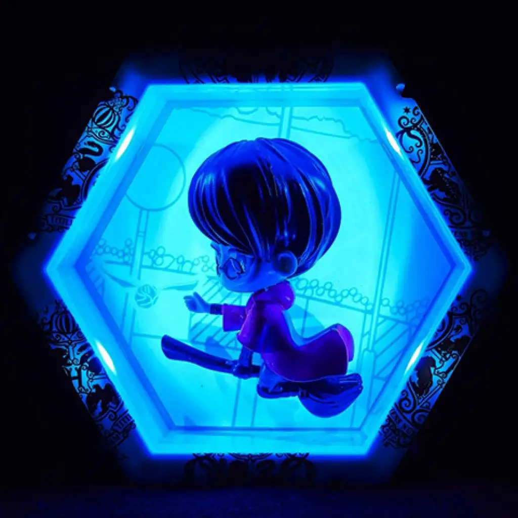 imagen de Harry Potter: WOW! POD Mundo Mágico - Figura coleccionable de luz mágica de Harry 4