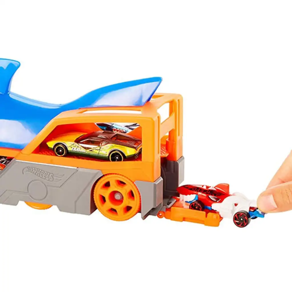 imagen de Hot Wheels: Set de juego de tiburón tragón con cochecito - Mattel 4