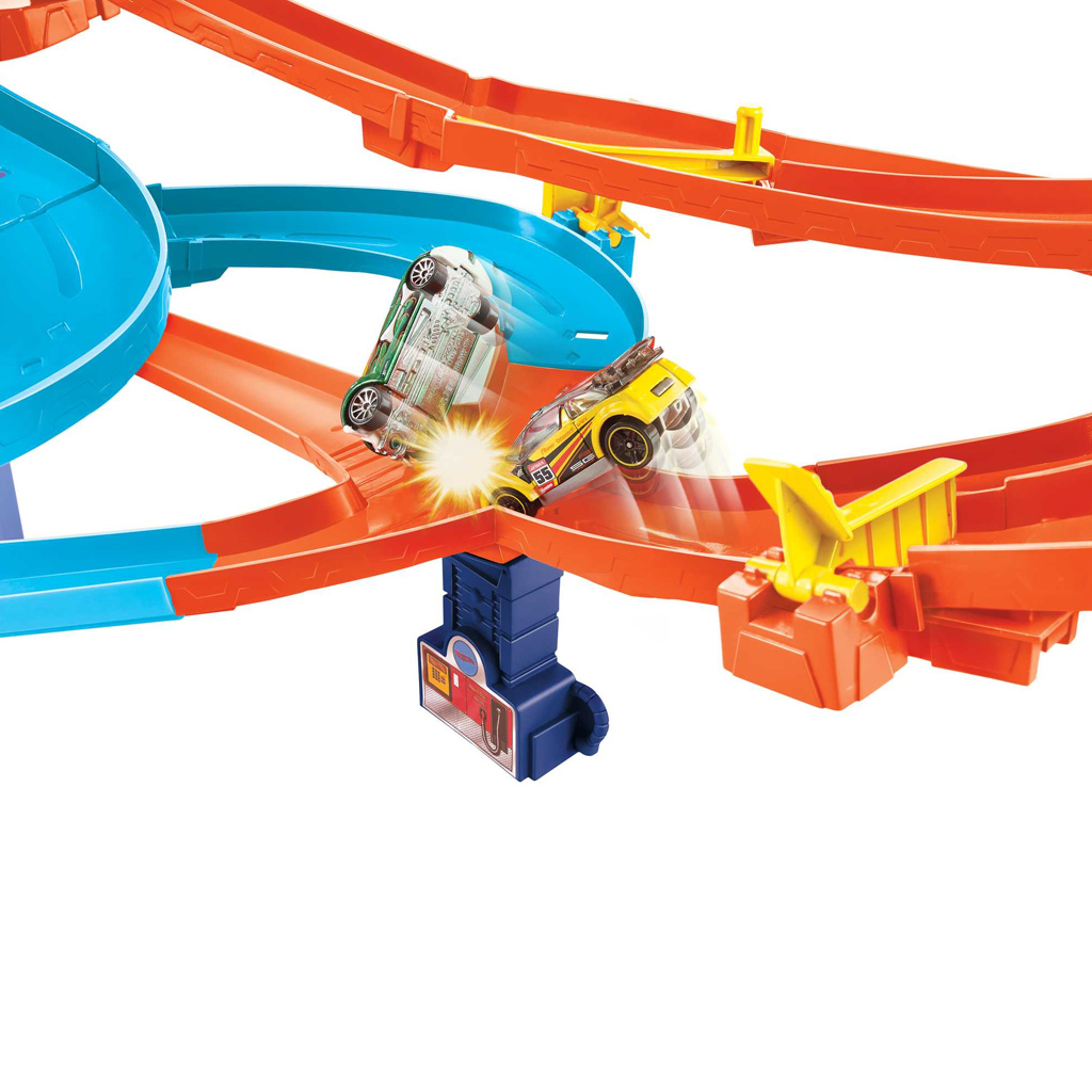 imagen de Hot Wheels: Super Espiral pista de carreras con 5 coches pequeños - Mattel 3