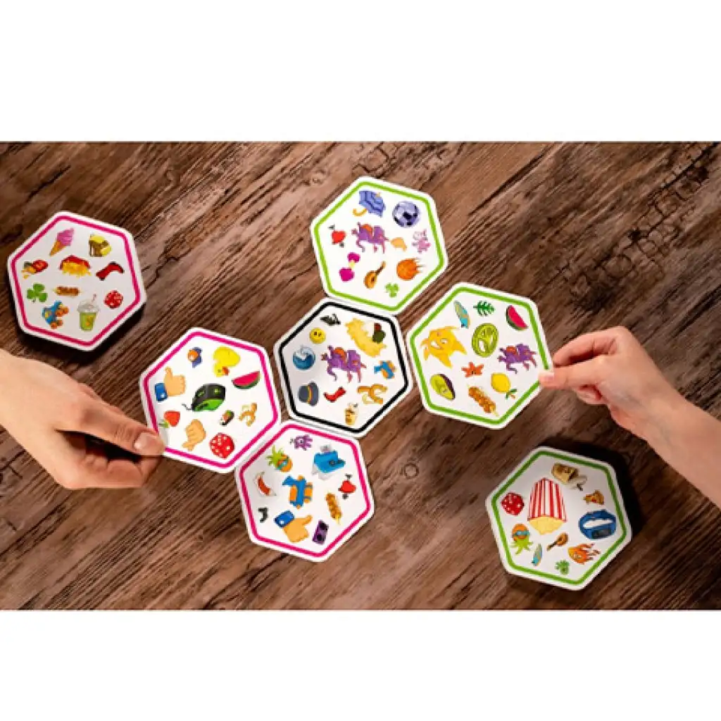 imagen de Juego de mesa Dobble Connect 3