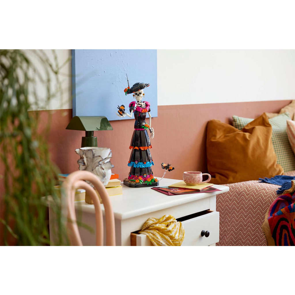 imagen de LEGO® Ideas: La Catrina (21372) 10