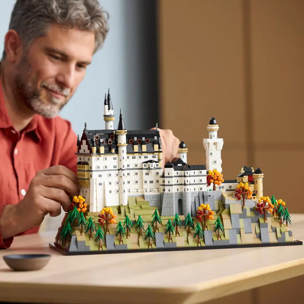 imagen de LEGO® Architecture: Castillo de Neuschwanstein (21063) 8