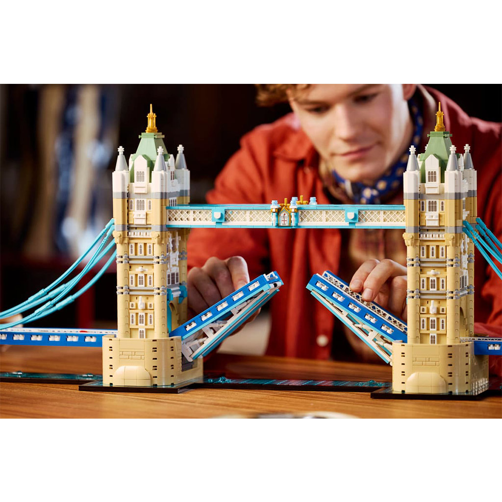 imagen de LEGO® Arquitectura: Puente de la Torre (21067) 17