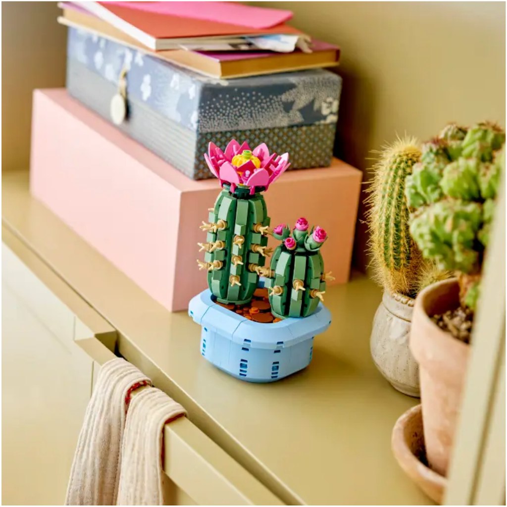 imagen de LEGO® Botanicals: Cactus en flor (11509) 2