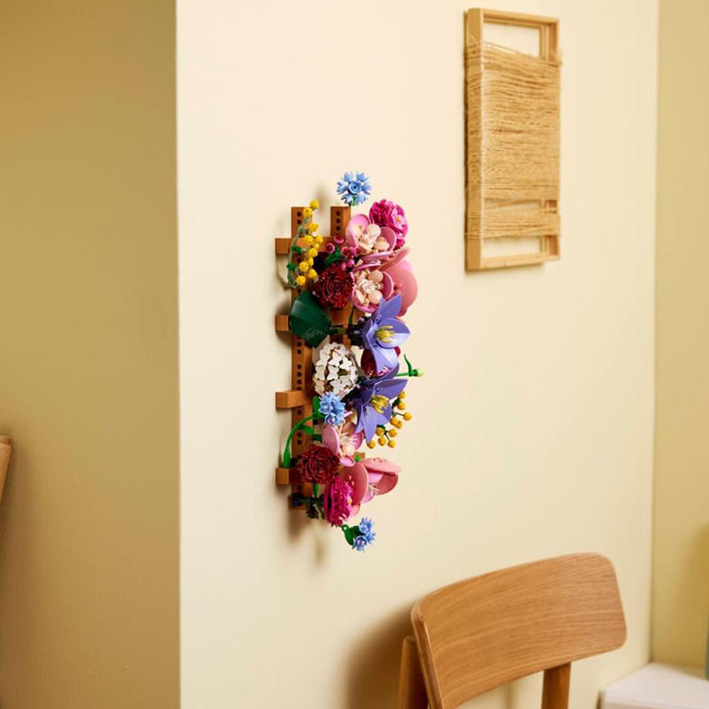 imagen de LEGO® Botanicals: Decoración de pared con flores (11503) 3