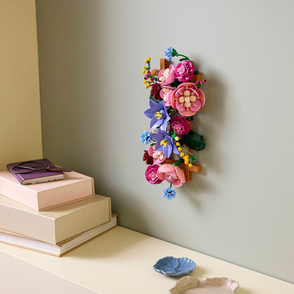 imagen de LEGO® Botanicals: Decoración de pared con flores (11503) 4