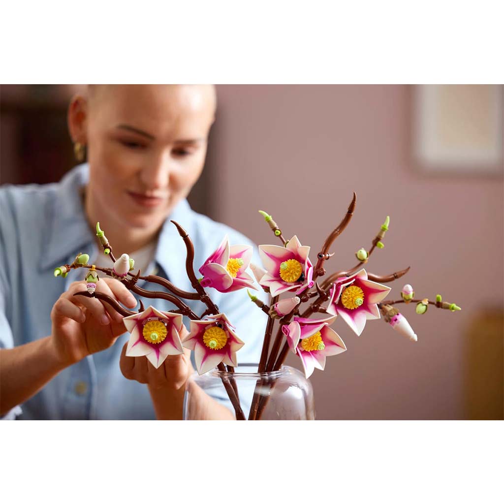 imagen de LEGO® Botanicals: Ramas de Magnolia (11510) 5