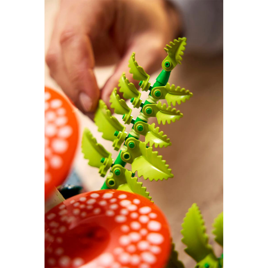 imagen de LEGO® Botanicals: Setas del bosque (11505) 8