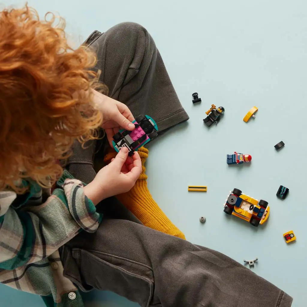 imagen de LEGO® City: Karts y pilotos de carreras (60400) 3