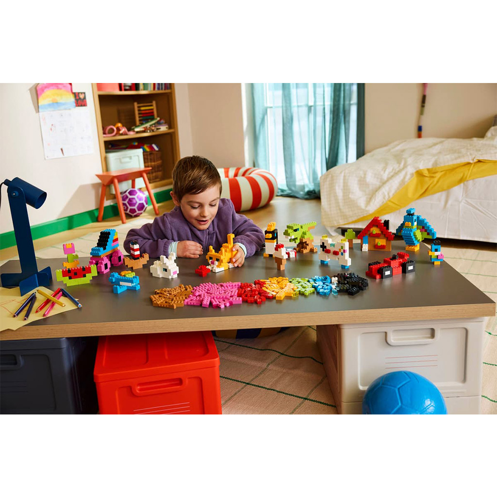 imagen de LEGO® Classic: Bloques de colores y creativos (11045) 15