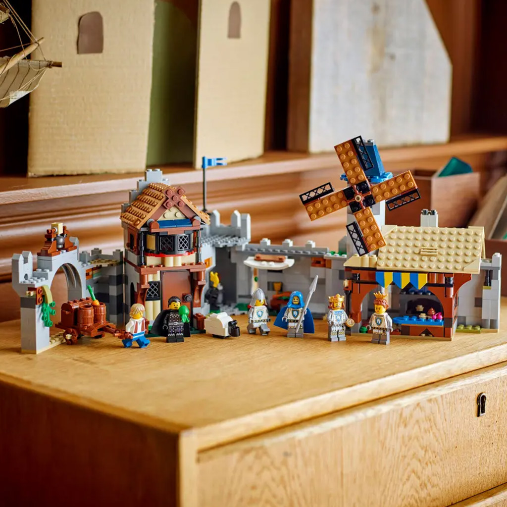imagen de LEGO® Creator: Castillo medieval de caballeros (31168) 7
