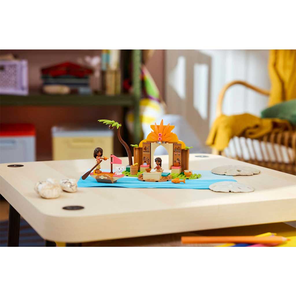 imagen de LEGO® Disney™: Casa rural y balsa (43282) 4