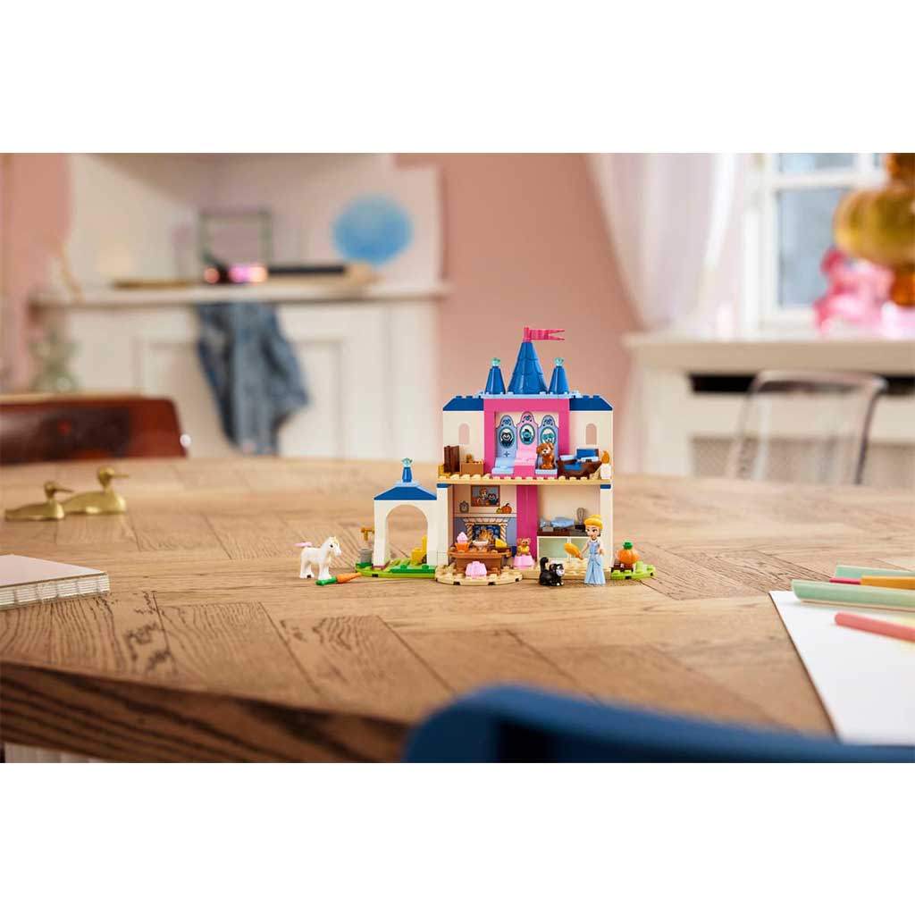 imagen de LEGO® Disney™: Castillo de Cenicienta y sus amigos animales (43283) 6