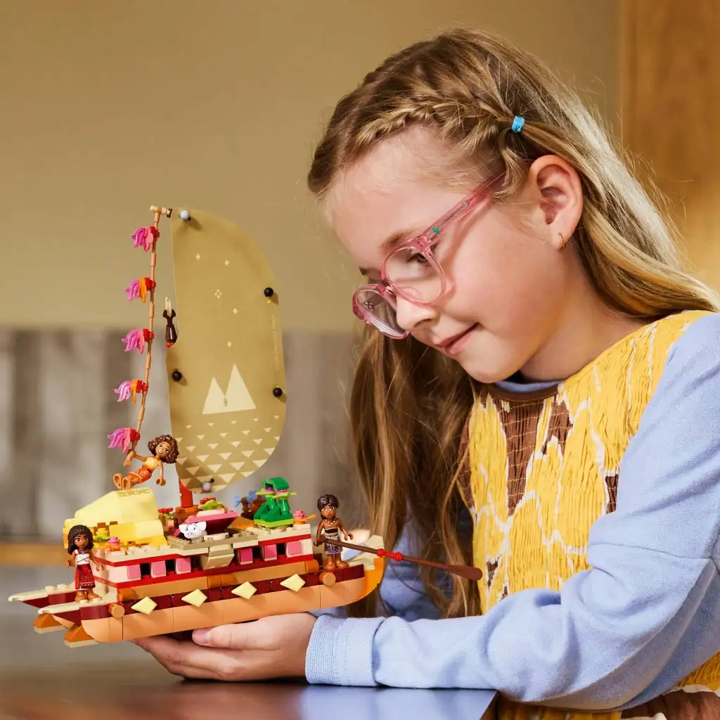 imagen de LEGO® Disney: El canoa lleno de aventuras de Moana (43270) 4