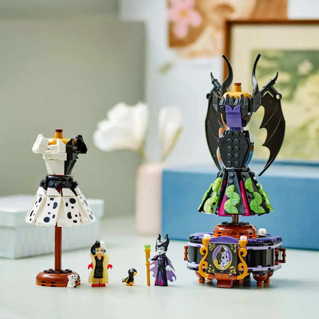 imagen de LEGO® Disney: Malefica y Cruella de Vil trajes (43262) 5