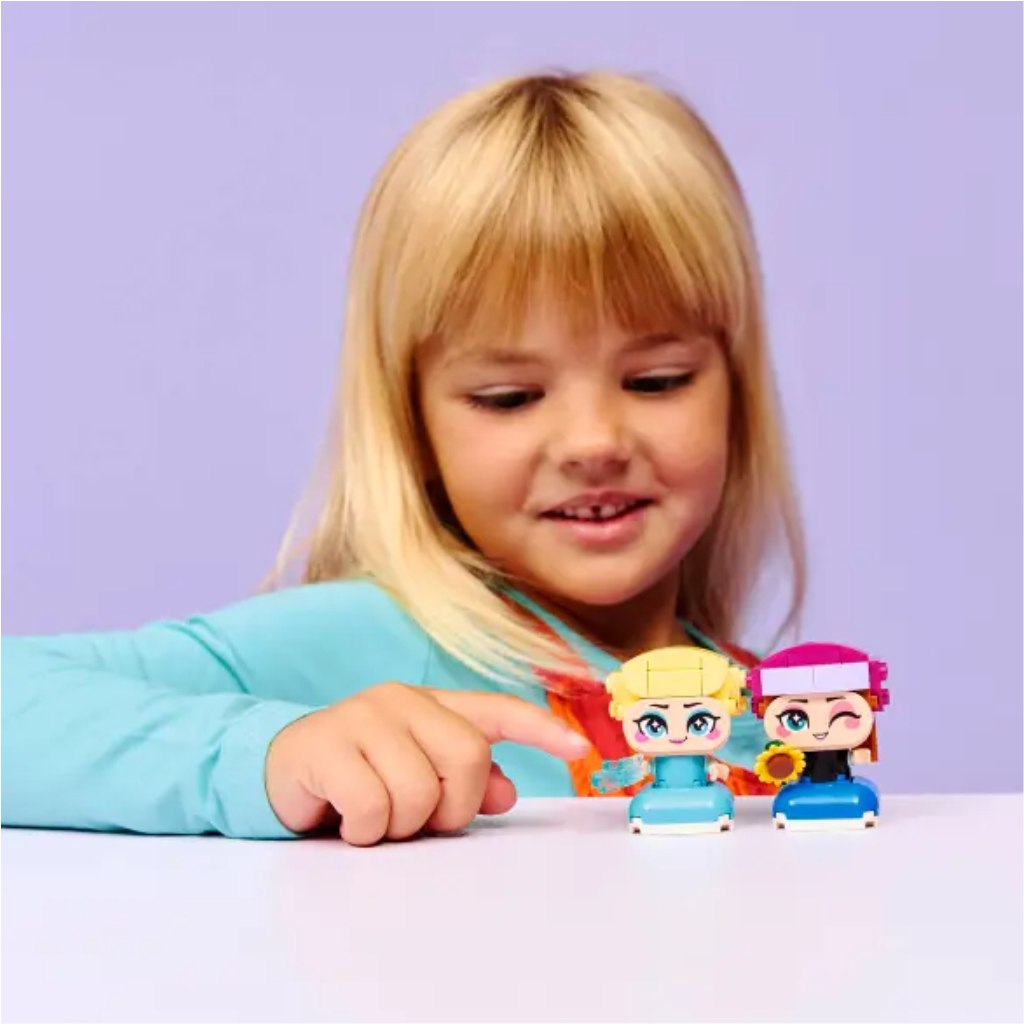 imagen de LEGO® Disney: Mini Anna y Elsa (43284) 5