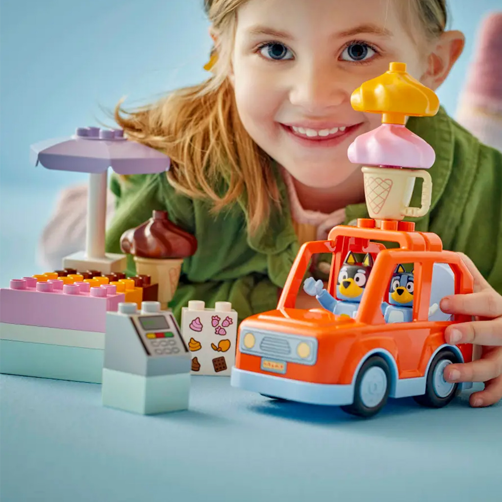imagen de LEGO® DUPLO®: Helado con Bluey™ (10458) 5