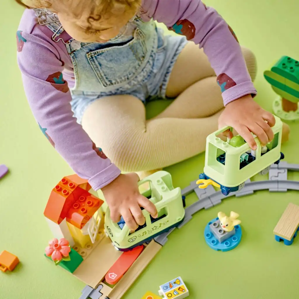 imagen de LEGO® DUPLO®: Tren de aventuras interactivo (10427) 4