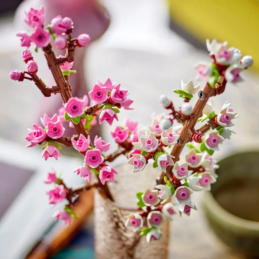 imagen de LEGO® Flores de Cerezos (40725) 6