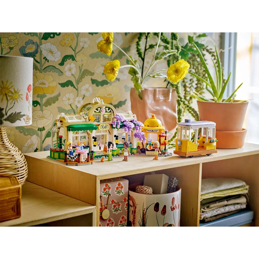 imagen de LEGO® Friends: Cafetería botánica y tienda de flores (42671) 8