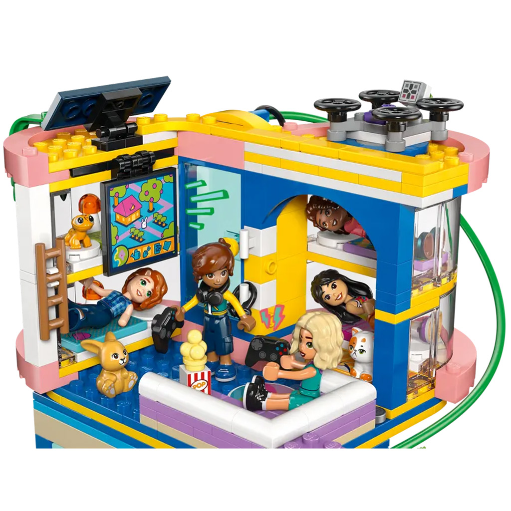 imagen de LEGO® Friends: Casa del club de Heartlake City (42689) 3