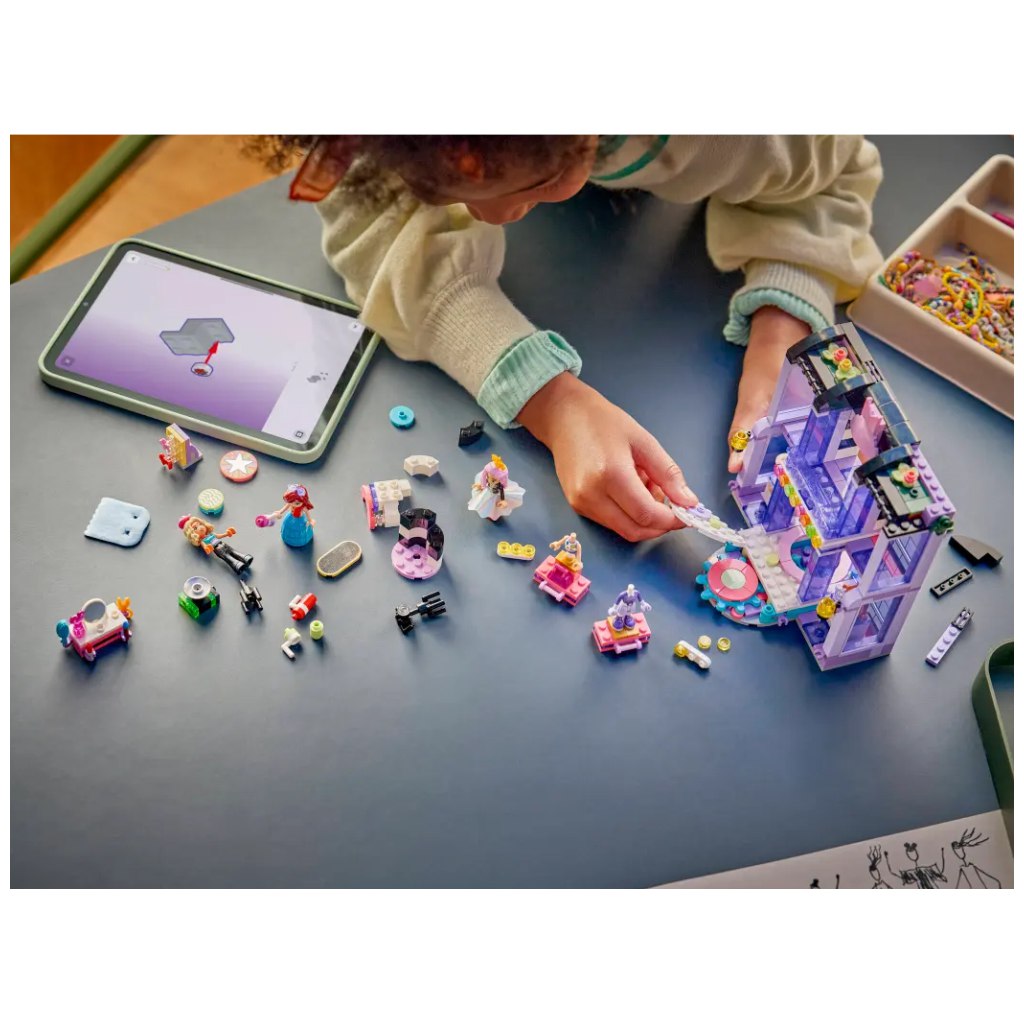 imagen de LEGO® Friends: Desfile de moda en Heartlake City (42685) 5