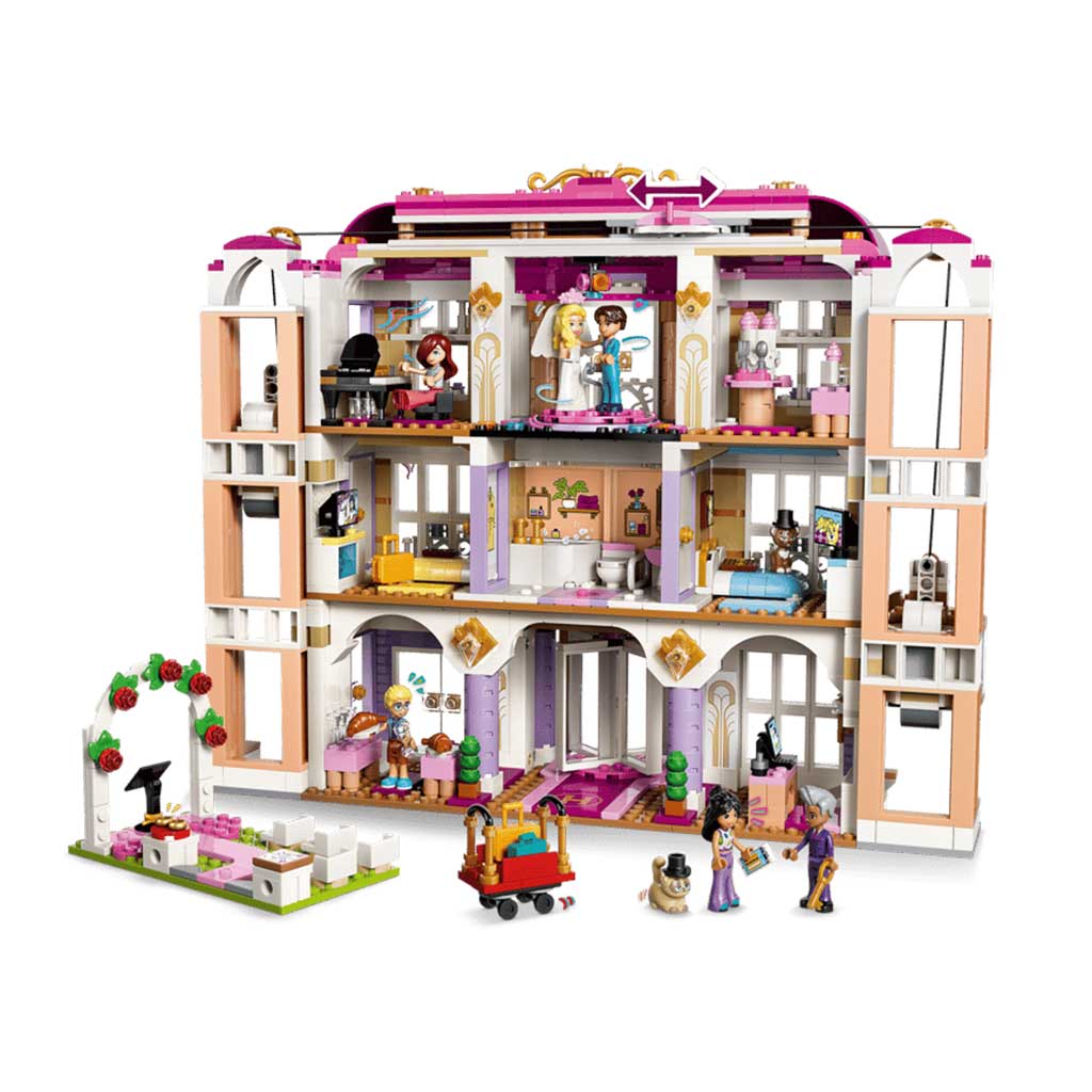 imagen de LEGO® Friends: Gran Hotel de Heartlake City (42704) 3