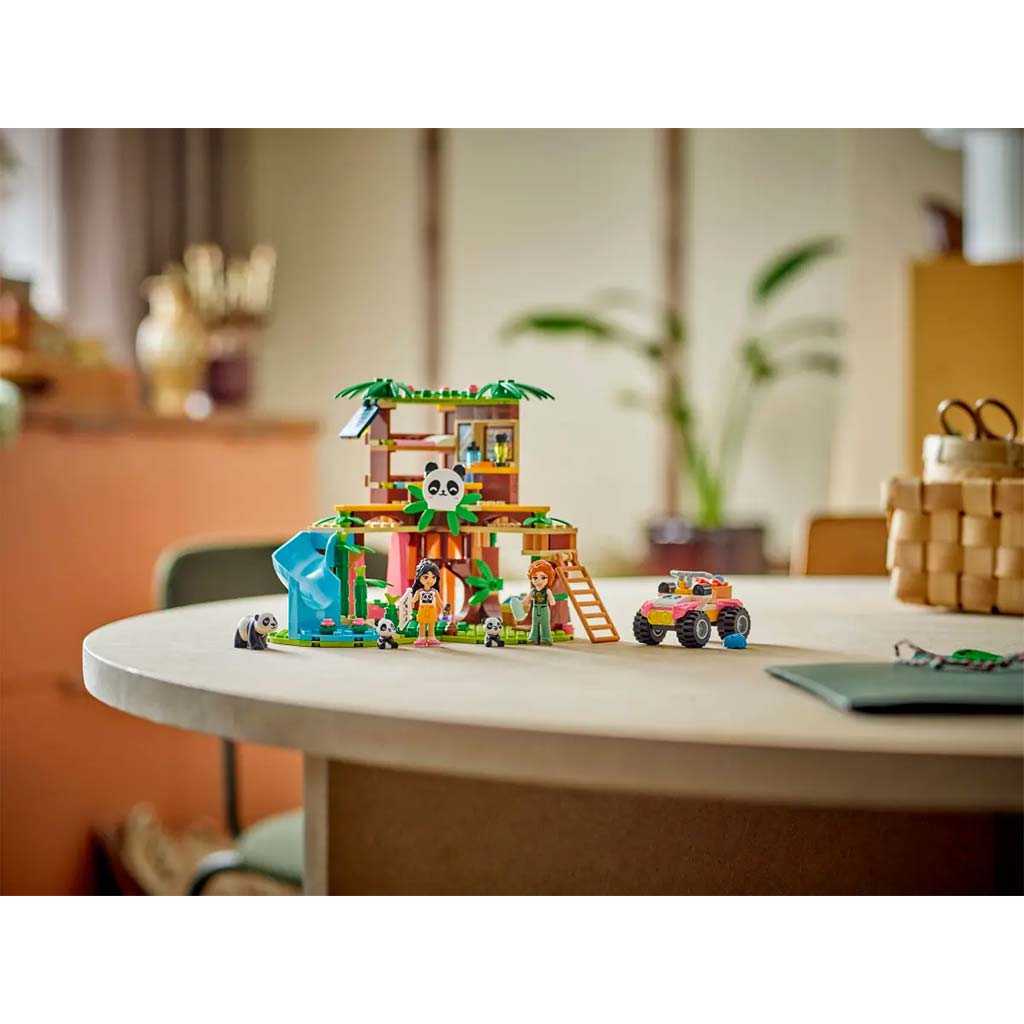 imagen de LEGO® Friends: Refugio de Pandas (42648) 8